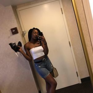 Meet your Posher, Cameron-vale